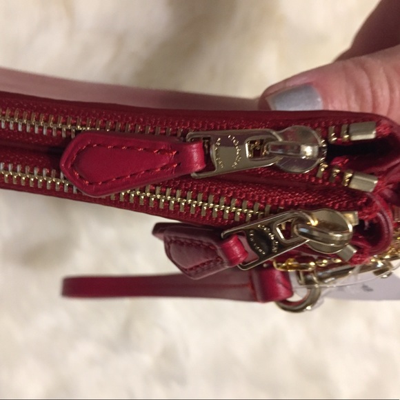 New COACH Red Leather Wristlet BAG - Picture 6 of 7